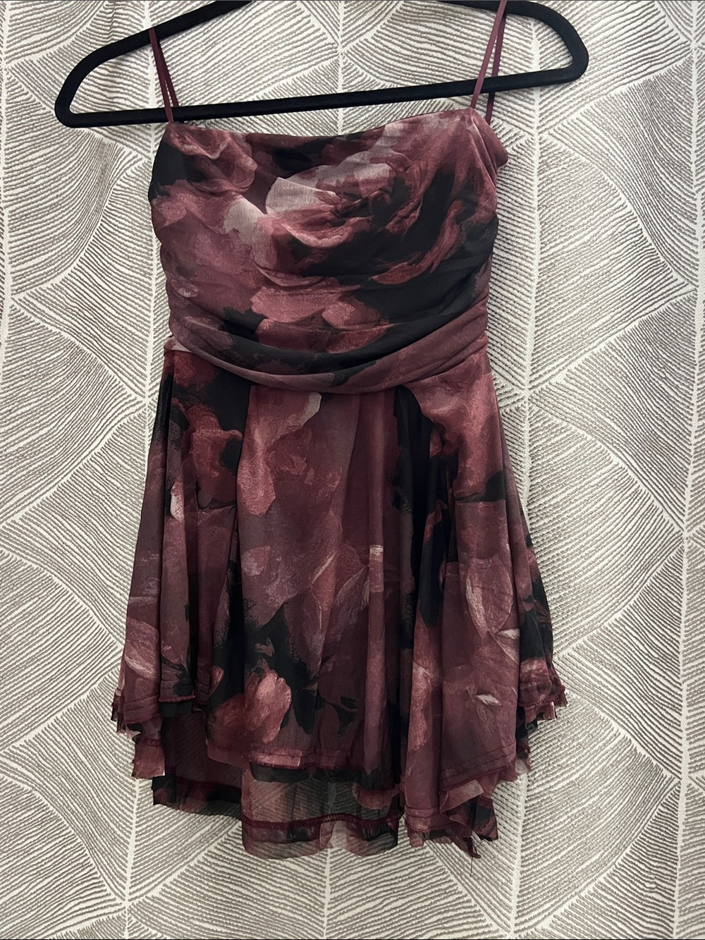 Women's Floral Spaghetti Strap Tank Top in Wine